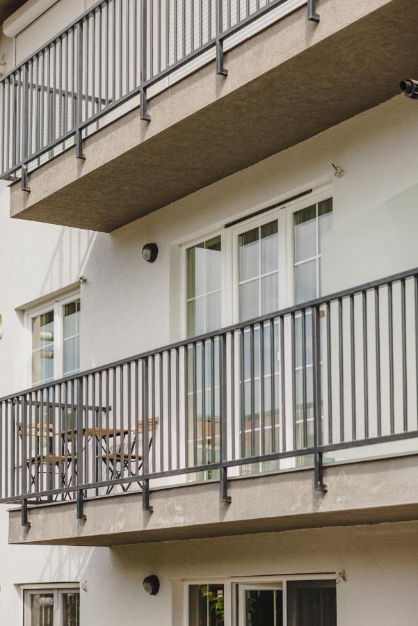 Schiller Studio 64 - Free Private Parking Brasov Exterior photo